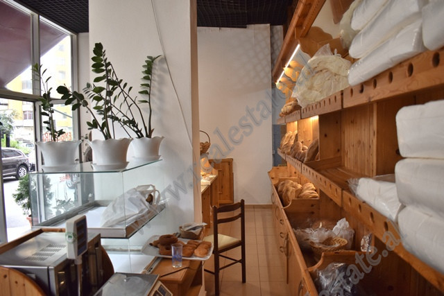 Ambient tregtar-Furre Buke ne shitje ne zonen e Don Boskos ne Tirane